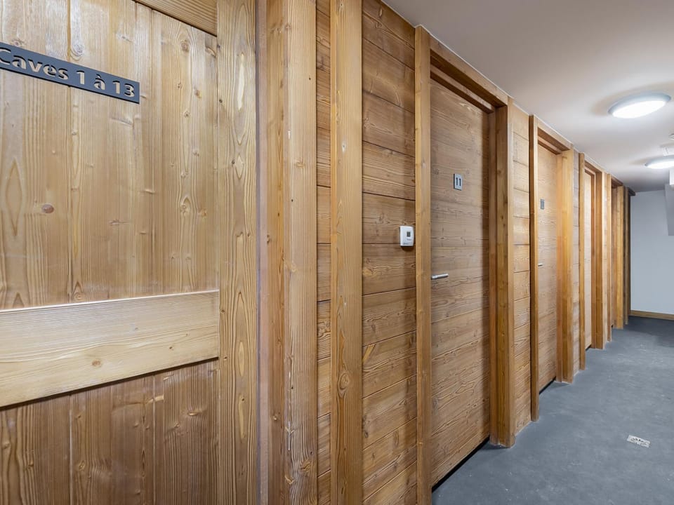 Appartement raffiné à Méribel avec cheminée et parking - FR-1-565-58 Apartment in Les Allues