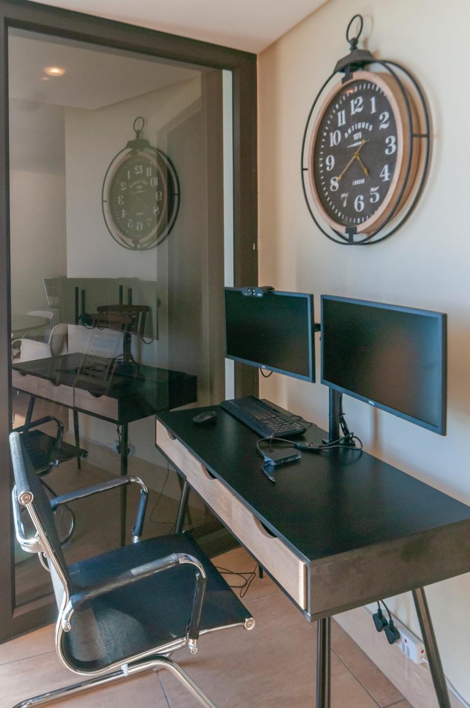 Meeting/conference room
