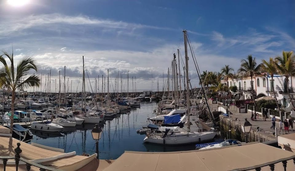 Frontline Marina Apartment with private roofterrace and seaview by El Sirocco Apartment in Lomo Quiebre