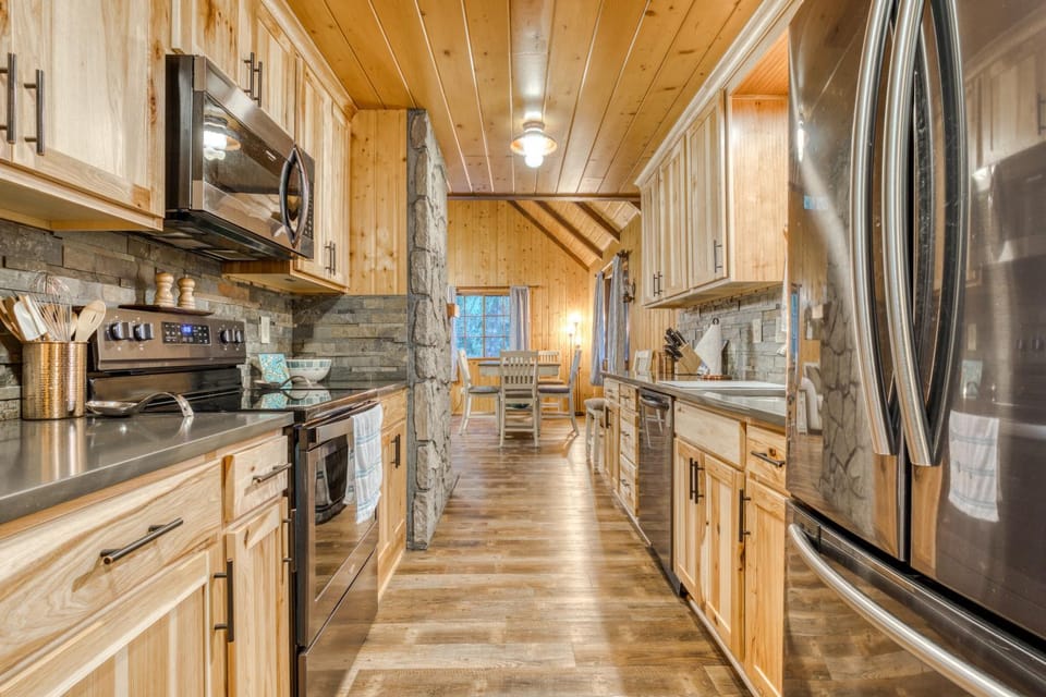 Campfire Cabin on the River Cabin in Mount Hood Village