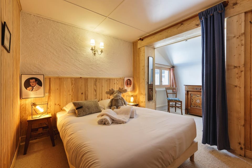 Bedroom, Bedroom