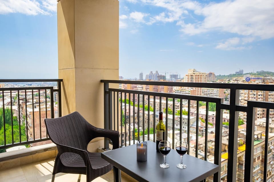 Koghbatsi street, 1 bedroom Modern, Unique apartment KO1670 Apartment in Yerevan