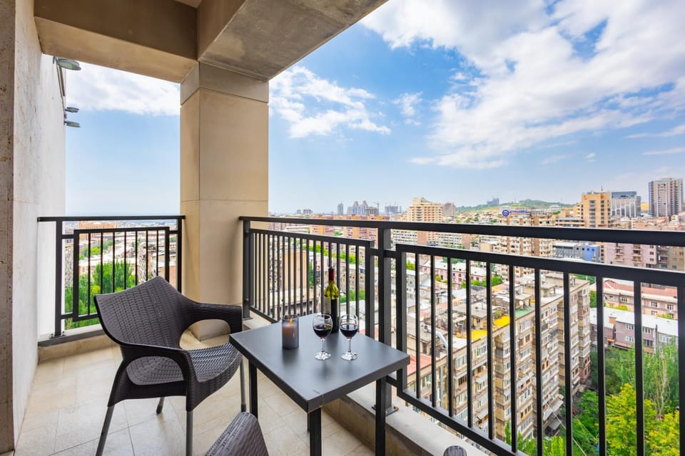 Koghbatsi street, 1 bedroom Modern, Unique apartment KO1670 Apartment in Yerevan