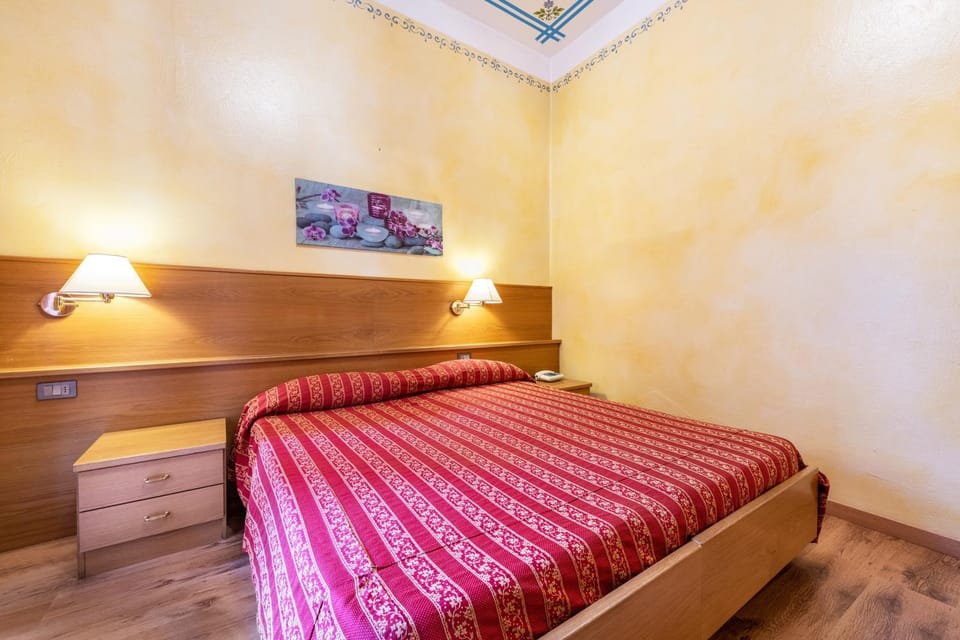 Property building, Living room, Bedroom