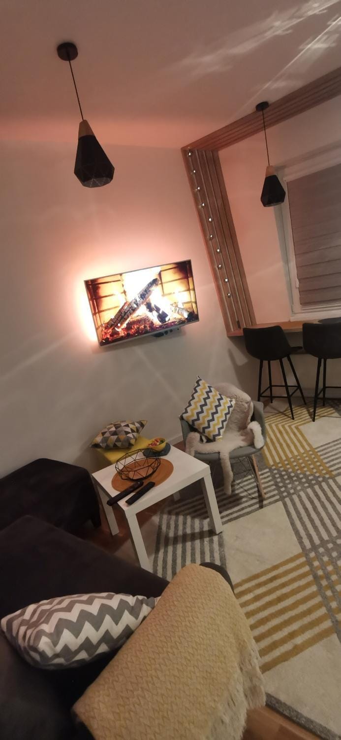 Communal lounge/ TV room, TV and multimedia, Living room, Seating area