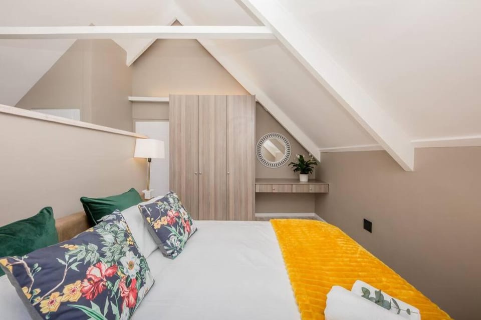 House w Pool, Fireplace, Braai House in Cape Town