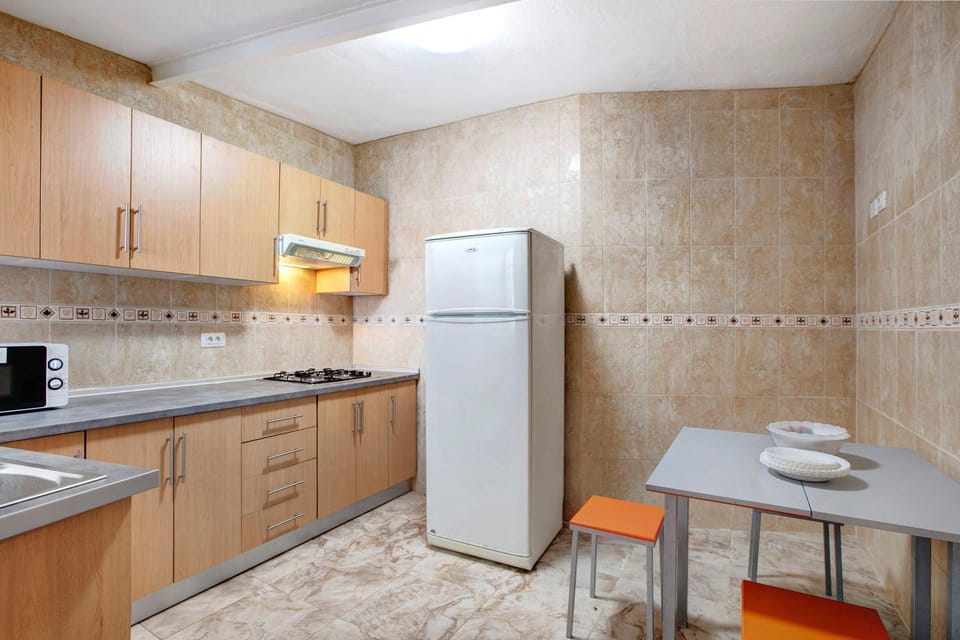 Kitchen or kitchenette, Living room
