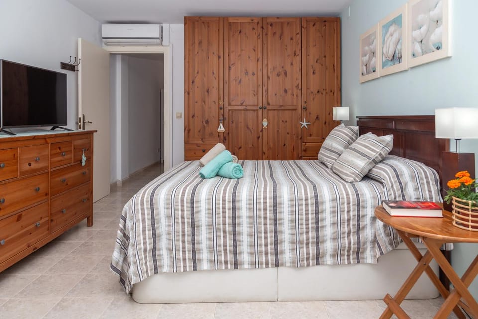 Living room, Bedroom