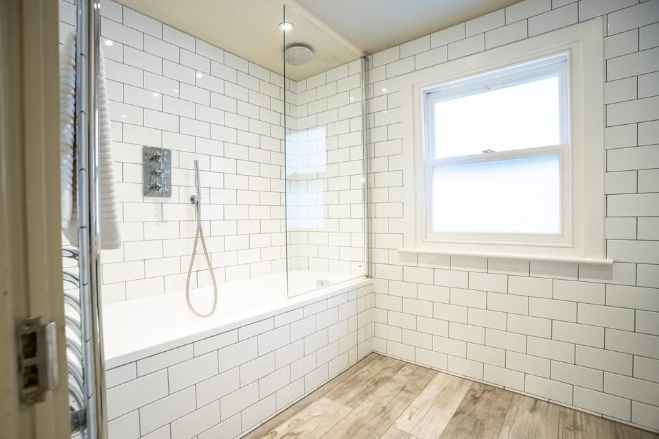 Bathroom, Bath