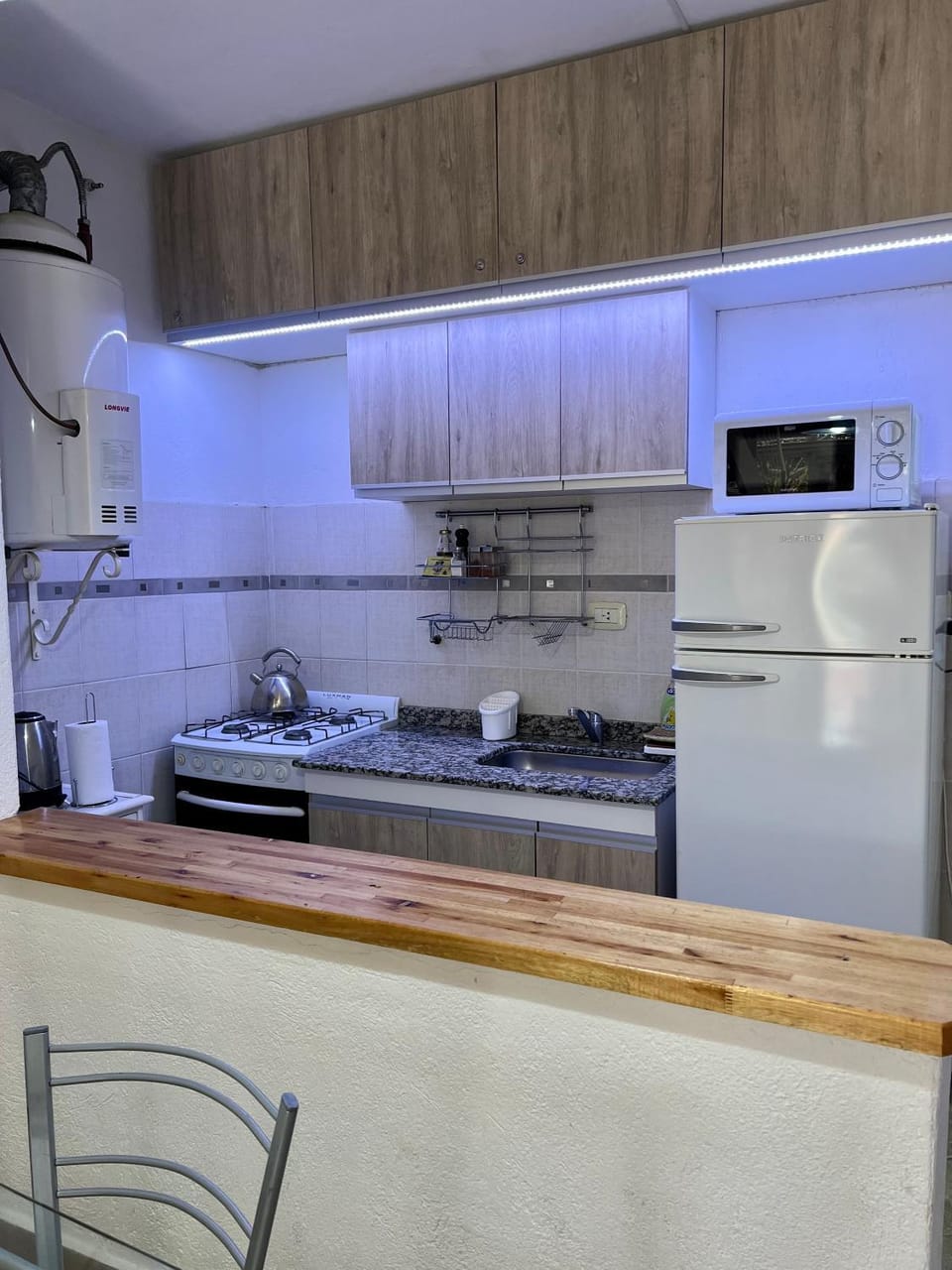 Kitchen or kitchenette, minibar, pet friendly, stove, toaster