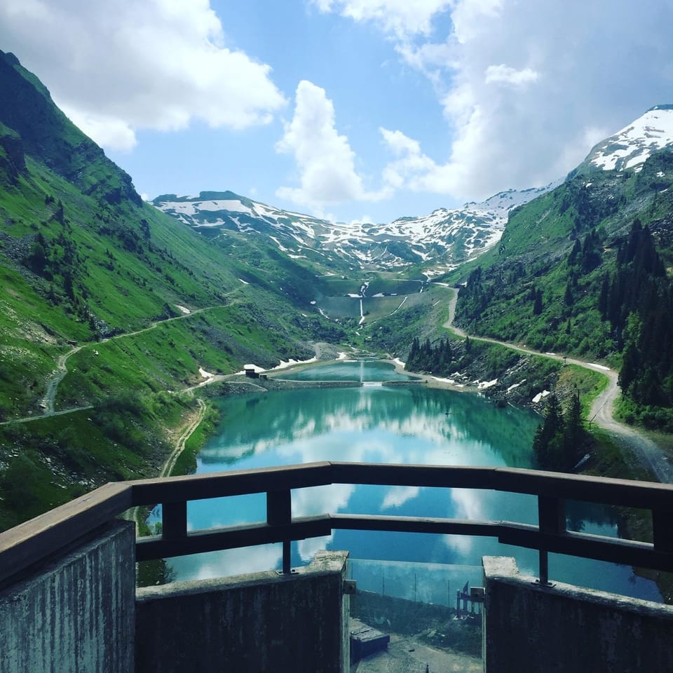 Balcony/Terrace, Lake view, Lake view, Mountain view