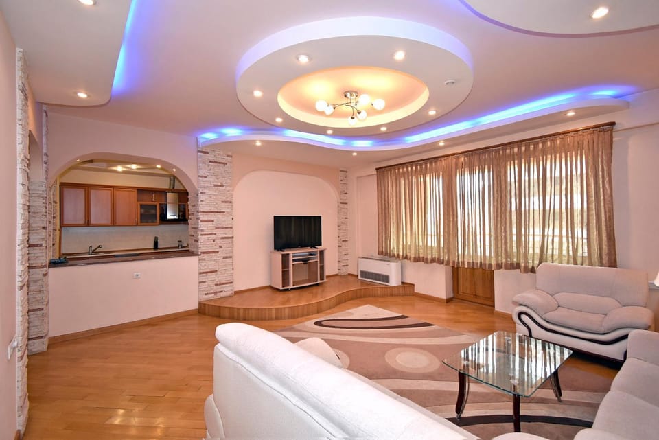 Northern Avenue, 2 bedrooms Luxury, Unique apartment HH656 Apartment in Yerevan