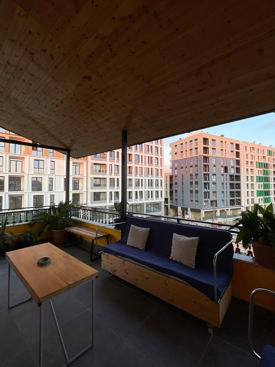 Cozy big apartment with balcony Apartment in Tirana