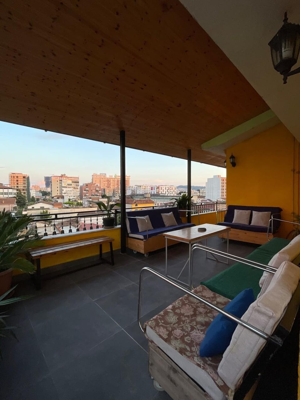 Cozy big apartment with balcony Apartment in Tirana