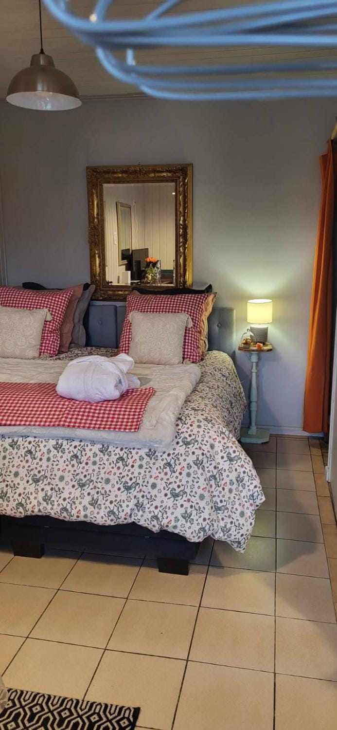 le chalet vert & bain nordique privatif Skadi tps de chauffe 1h30 Chalet in Bourgogne-Franche-Comté