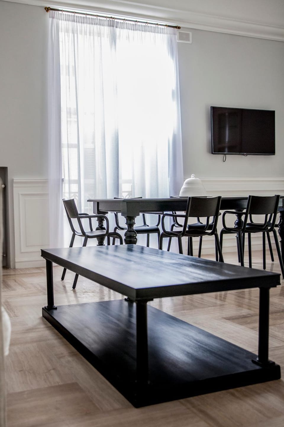 Communal lounge/ TV room, TV and multimedia, Balcony/Terrace, Living room, Seating area, Dining area, Evening entertainment, internet