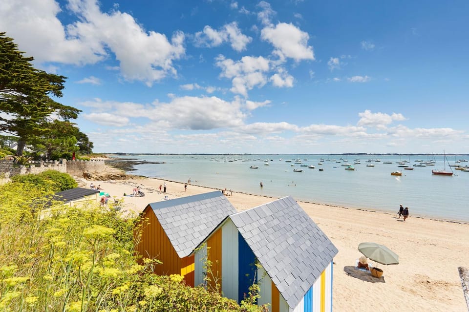 Nearby landmark, Natural landscape, Beach