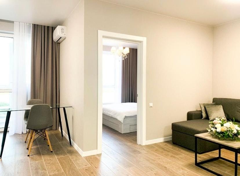 Luxe apartment, Kyiv, Lebediniy Apartment in Kiev City - Kyiv