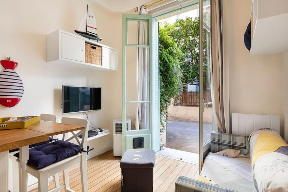On Board Captain Studio cosy marin by NiceSitter Apartment in Nice