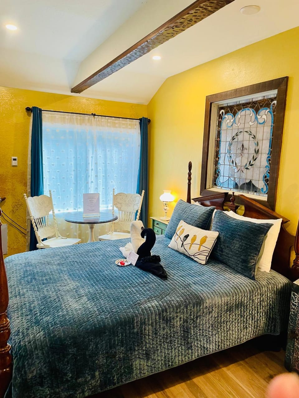 Flume's End Bed and Breakfast in Nevada City