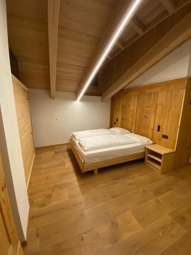 Bed, Photo of the whole room, Bedroom, bunk bed