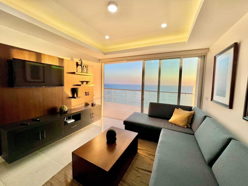 Sunset View Malecón 1402 Vista panoramica al mar Apartment in Mazatlan