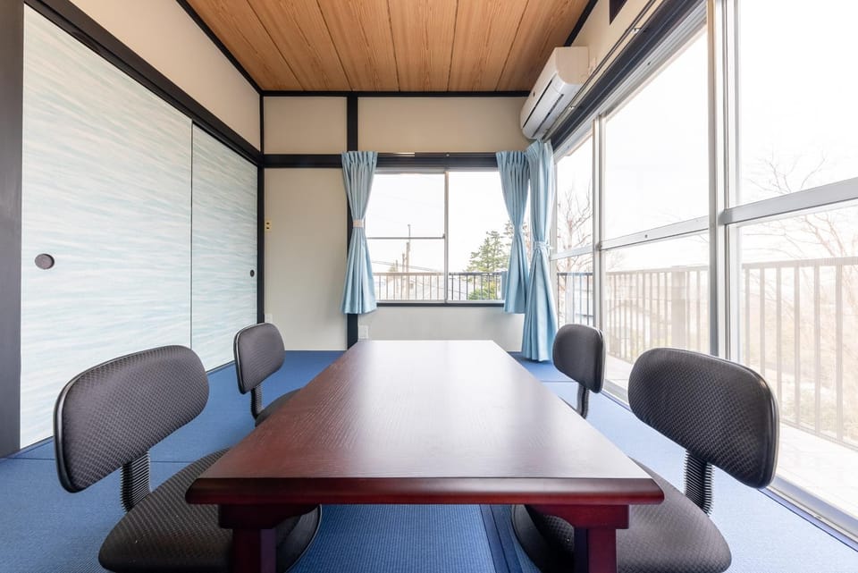 Bedroom, Meeting/conference room