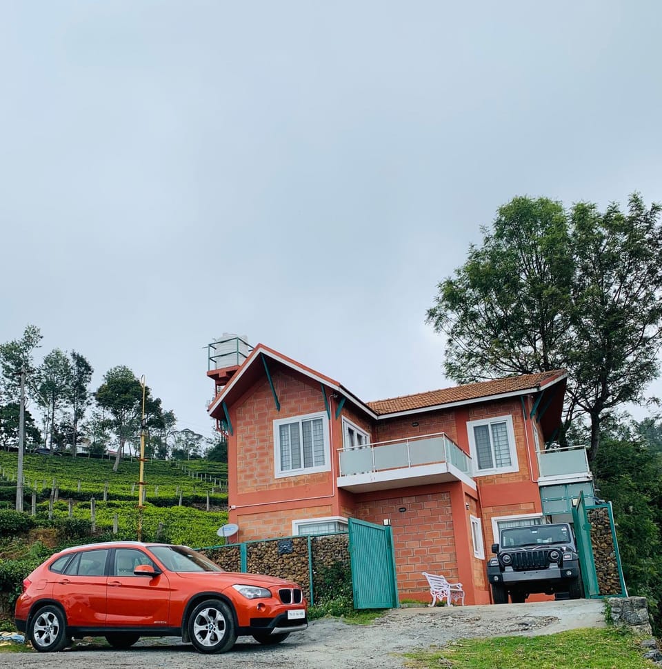 Property building, Day, Parking