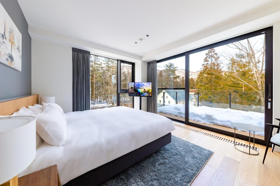 Bed, Balcony/Terrace, Bedroom