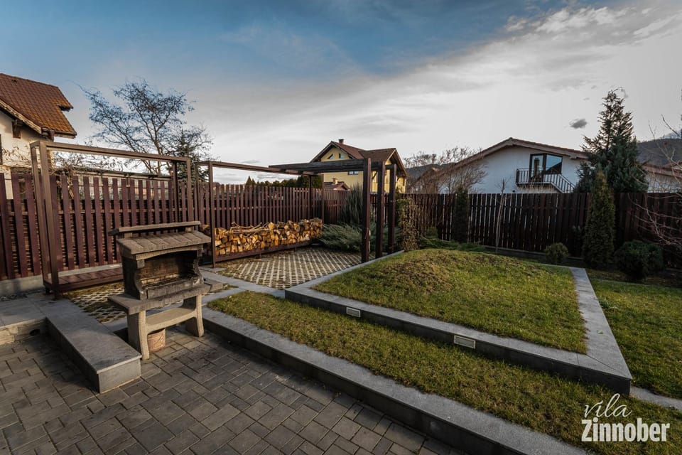 Vila Zinnober Bed and Breakfast in Brasov