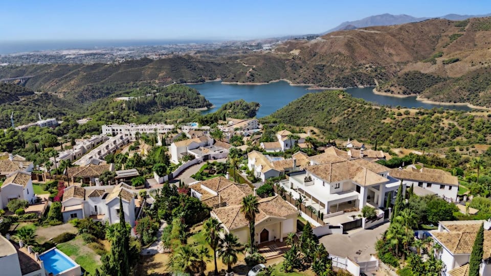 Bird's eye view, Lake view, Sea view