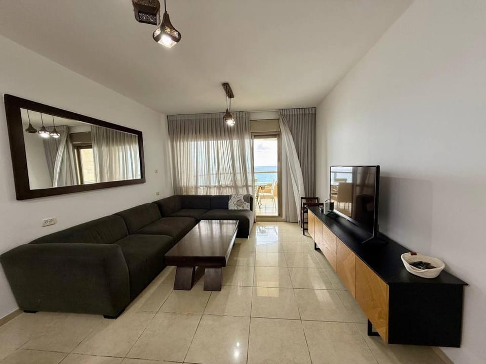 TV and multimedia, Seating area