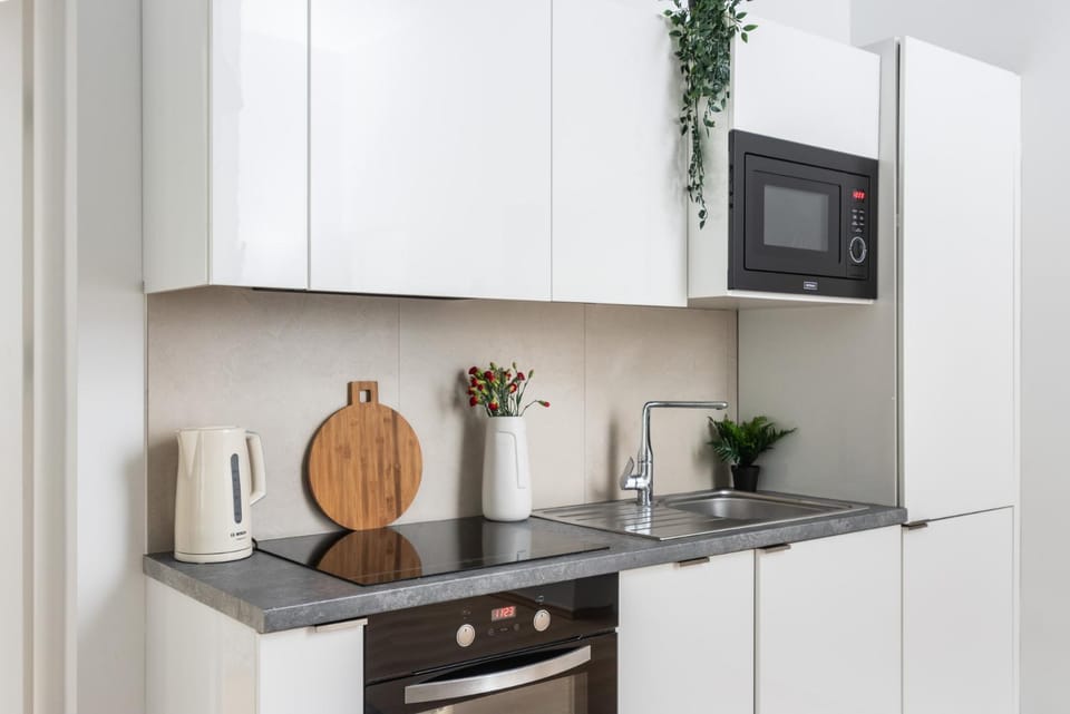 Coffee/tea facilities, Kitchen or kitchenette, minibar, pet friendly, stove
