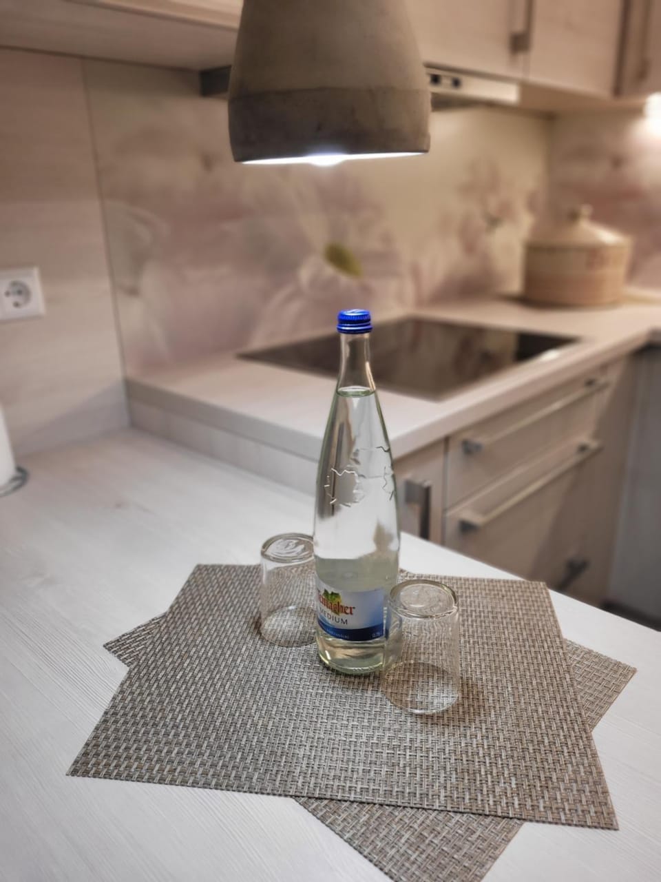 Kitchen or kitchenette, Food and drinks, Drinks
