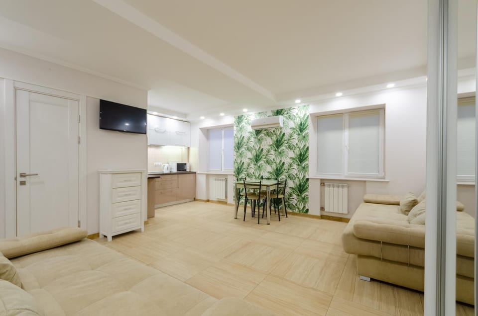 TV and multimedia, Living room, Seating area, Dining area, Communal kitchen, hair dresser
