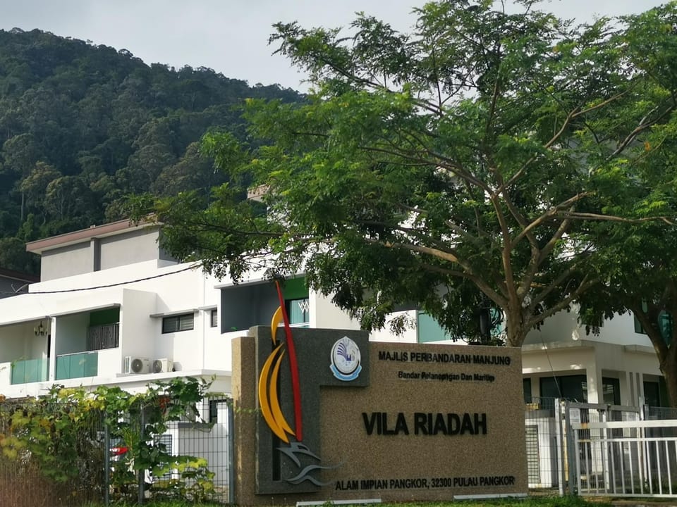 48 悠之处NO . 48, PERSIARAN ALAM IMPIAN 3 VILLA RIADAH ALAM IMPIAN PANGKOR, 32300 PANGKOR , PERAK. House in Perak