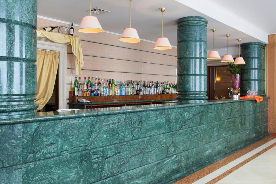 Lounge or bar