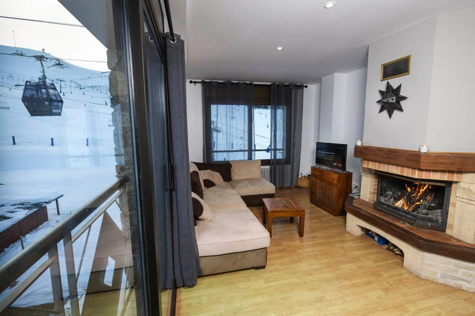 Superbe appartement 170m2 pied des pistes de ski. Apartment in El Pas de la Casa