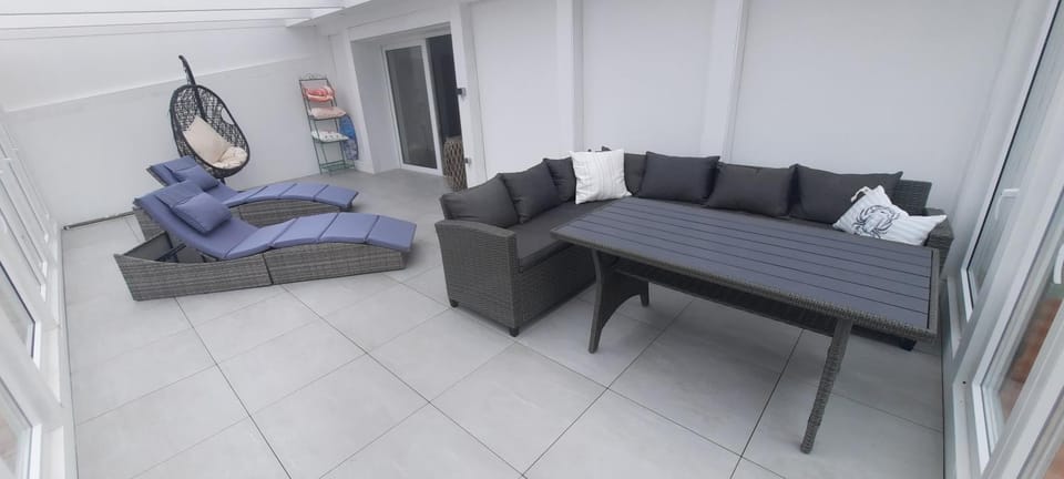 Balcony/Terrace, Seating area