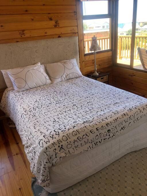 Adorable 2 bedroom seaside vacation home House in Western Cape