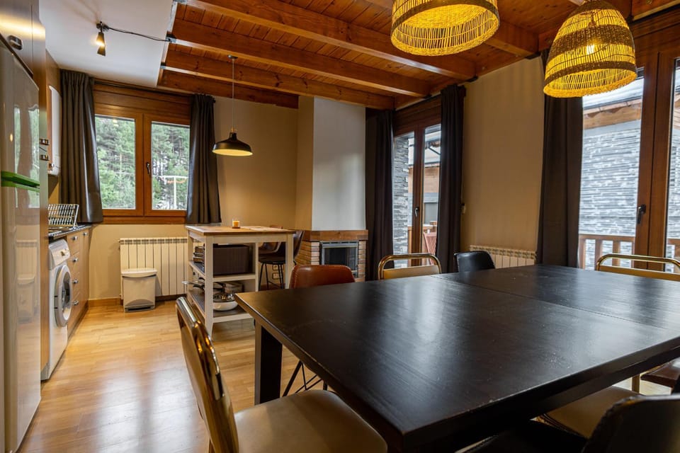 Balcony/Terrace, Kitchen or kitchenette, Dining area, flat iron