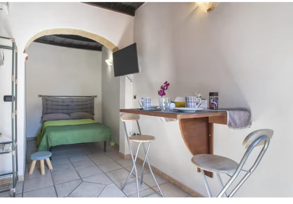 Living room, Dining area, Bedroom