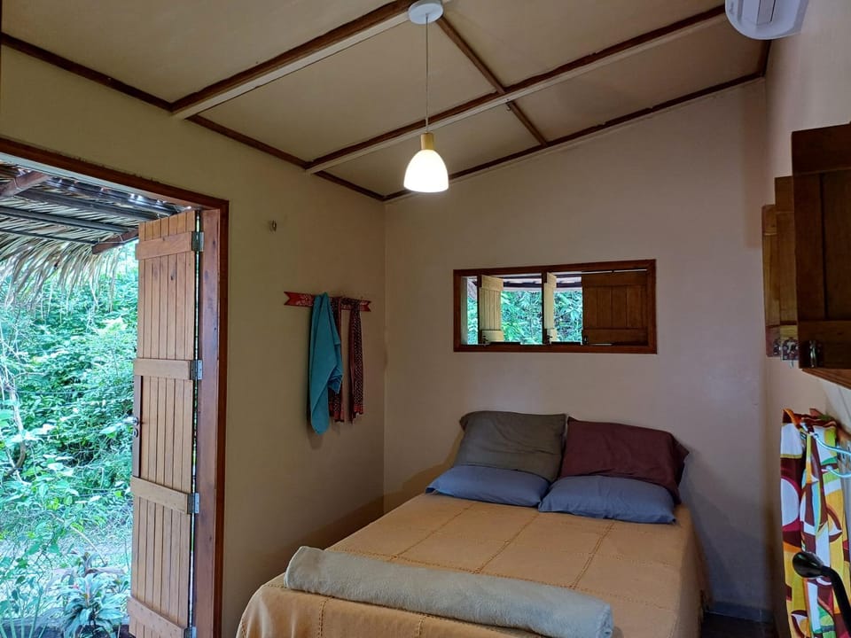 Property building, Bed, Photo of the whole room