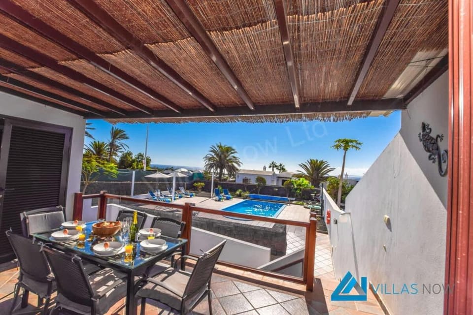 218 - Little Paradise by Villas Now Ltd Villa in Playa Blanca