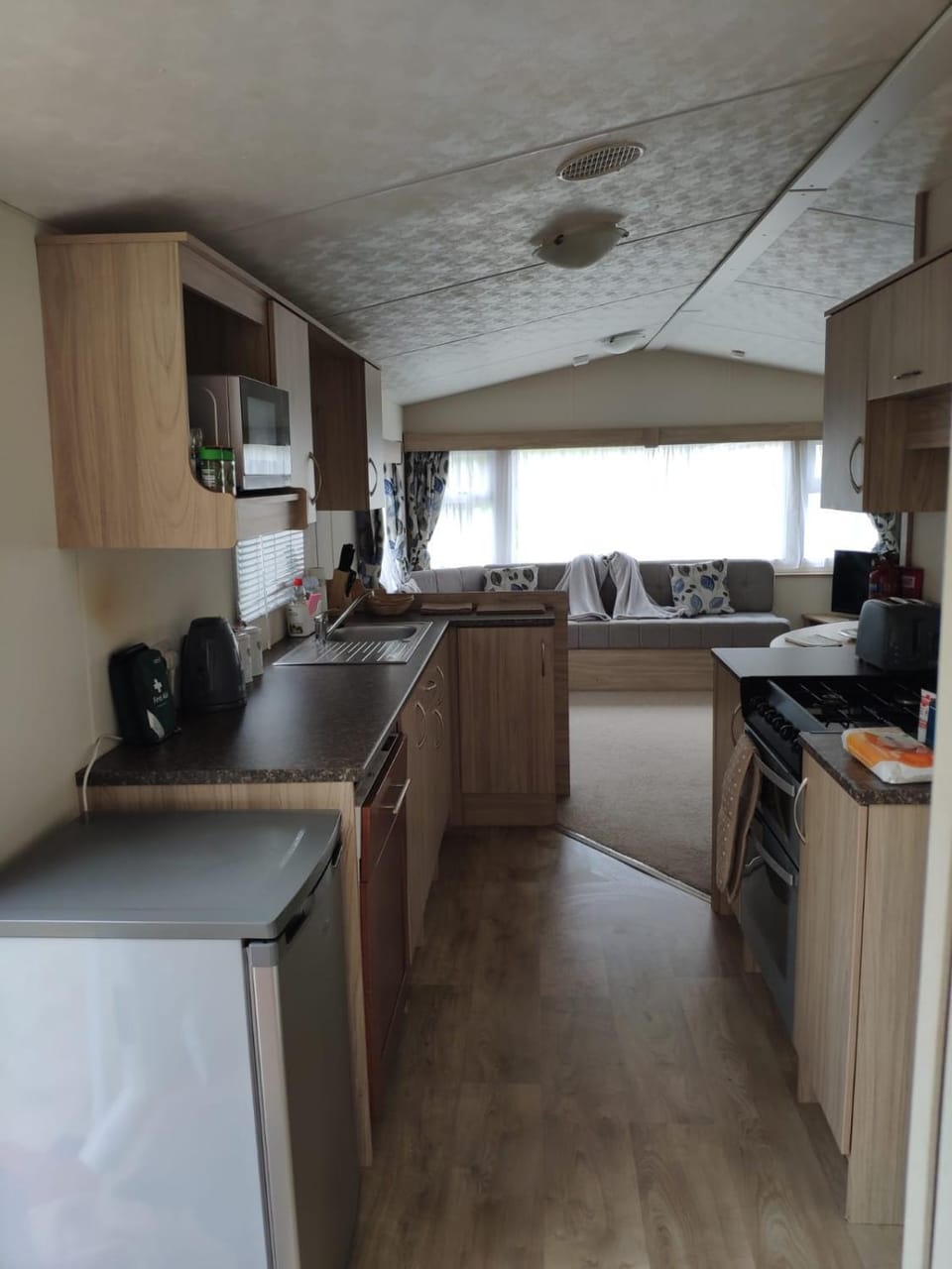 Property building, Breakfast