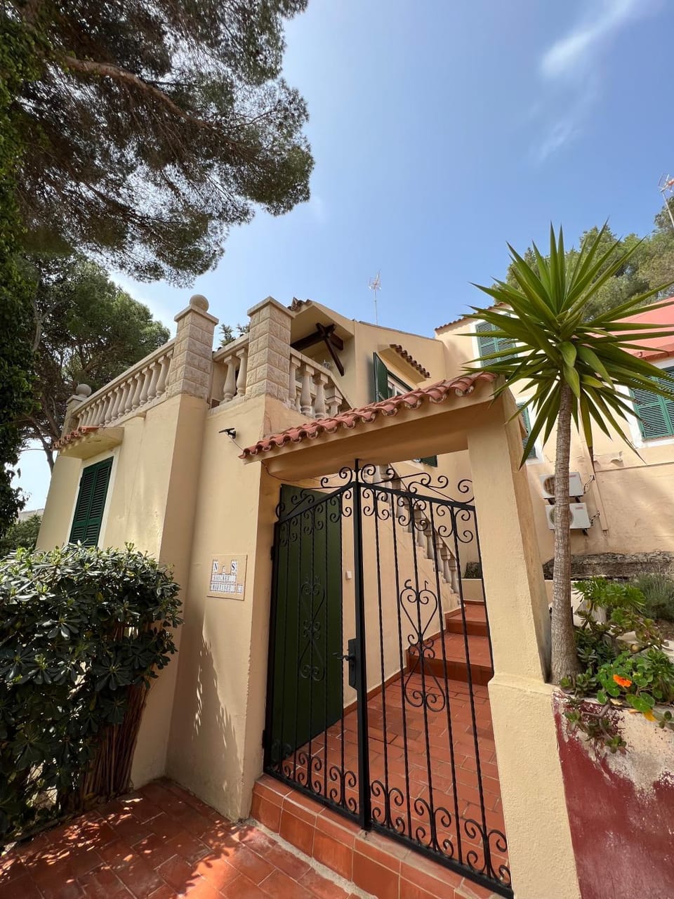 Casa Montse House in Serpentona