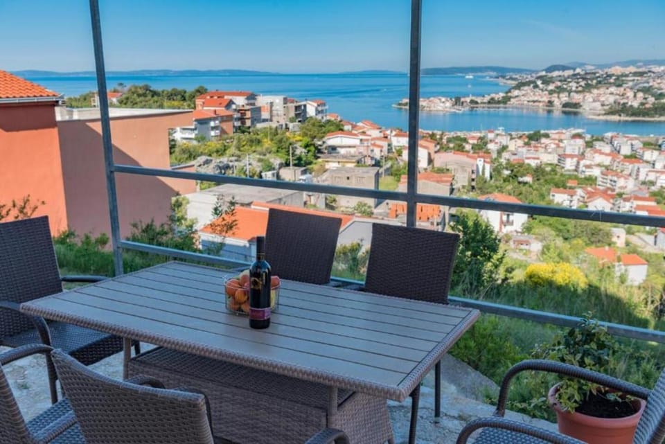 Property building, Sea view