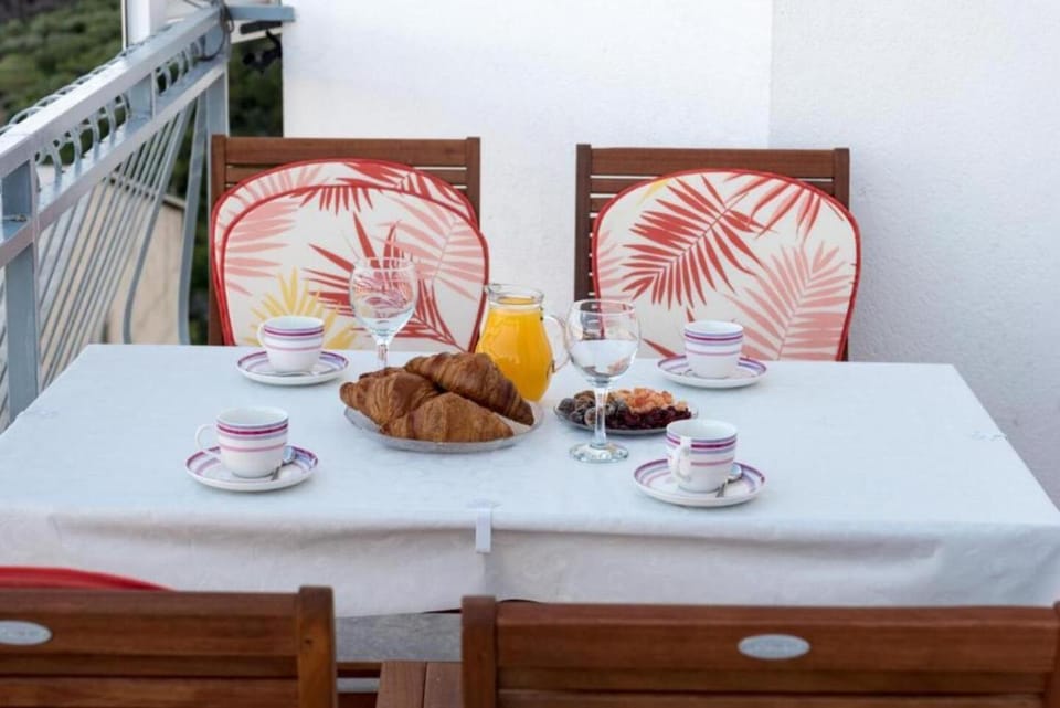 Food and drinks, Food, Breakfast