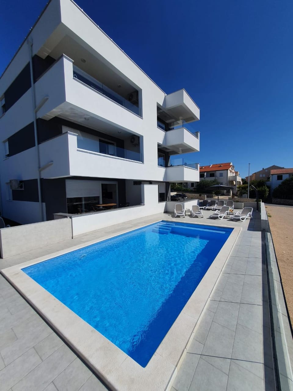 Property building, Swimming pool
