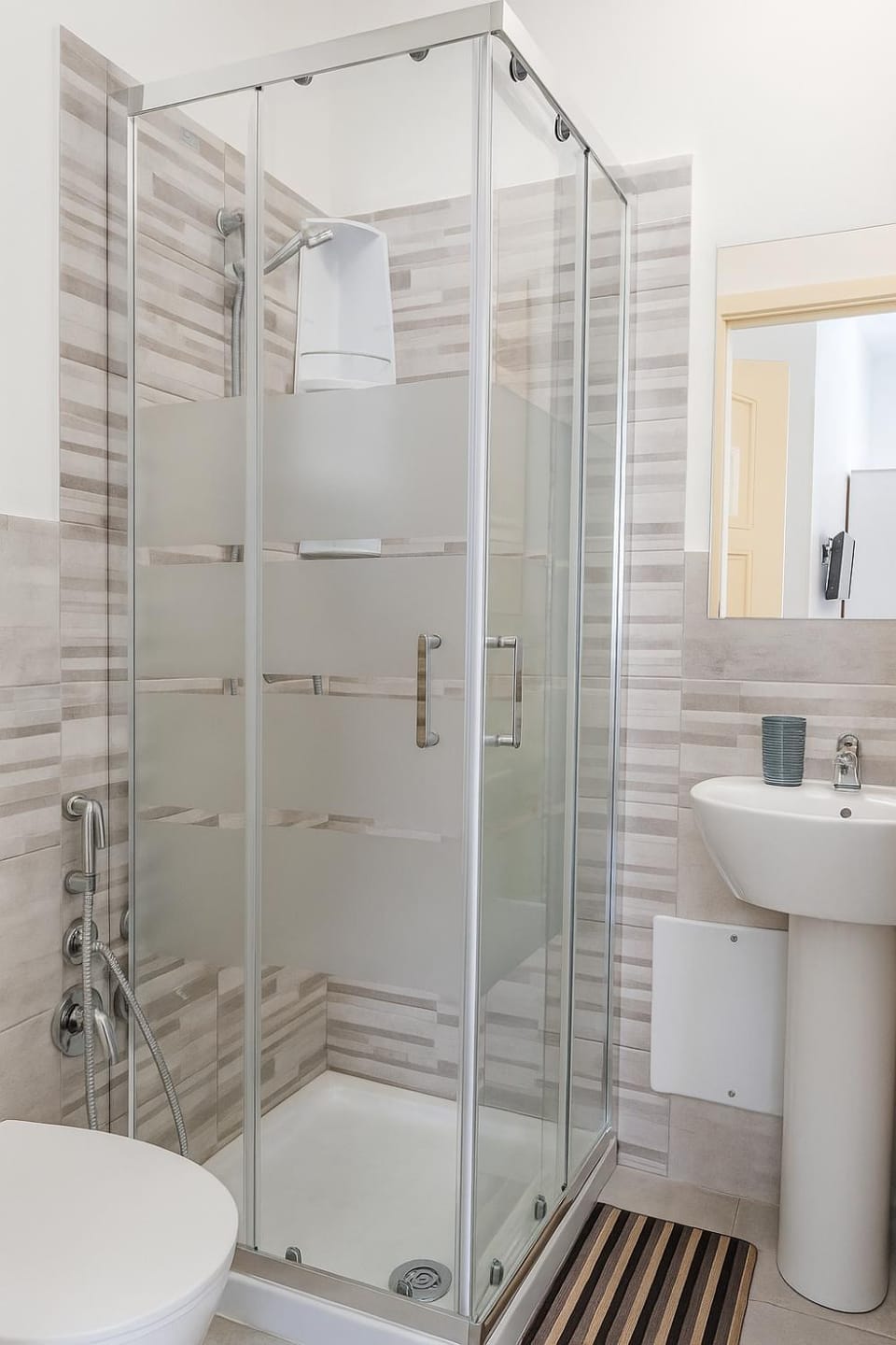 Shower, Toilet, Bathroom